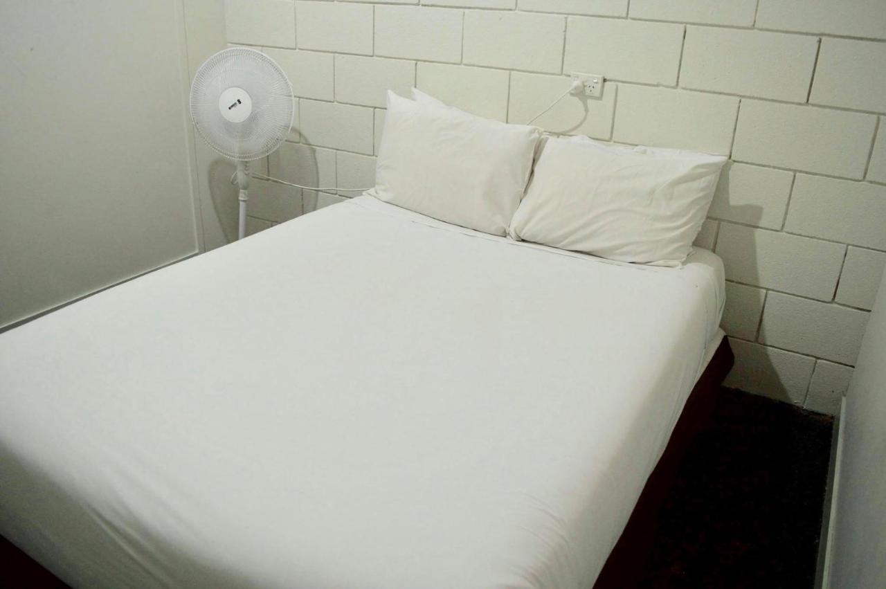 Fat Camel Backpackers - Auckland Hostel Exterior photo